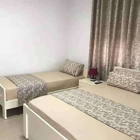 Apartament Aqif Murtaj Саранда